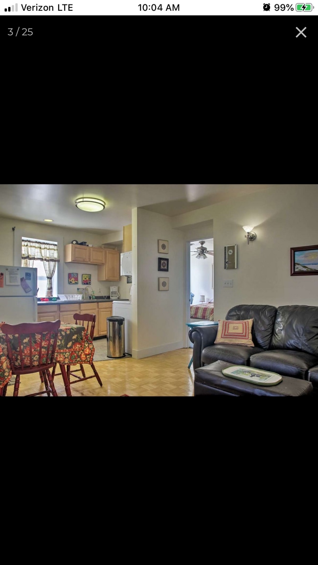 4092 Main St, Unit B in Chincoteague, VA - Building Photo - Building Photo