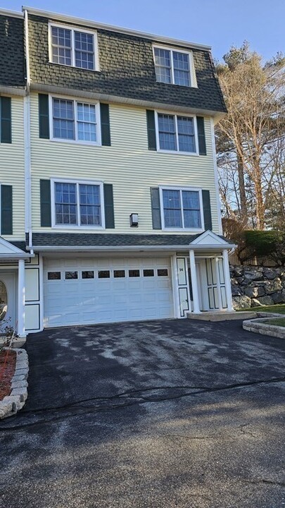 14 Dansereau Pl in Middleton, MA - Building Photo