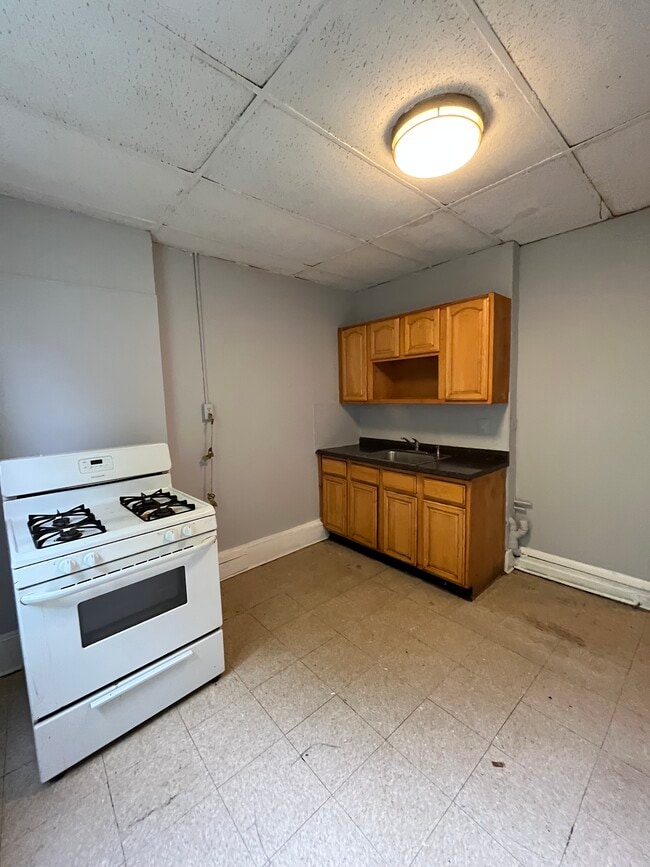 70 Martin Luther King Jr Dr, Unit 2