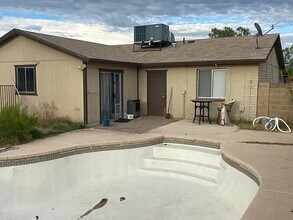 12386 N 20th Ln in Phoenix, AZ - Building Photo - Building Photo