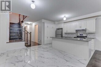 91 Titan Trail in Markham, ON - Building Photo - Building Photo