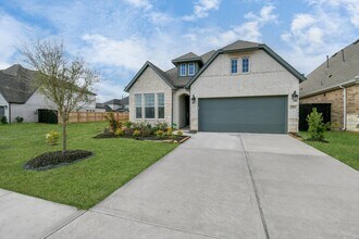 211 Amaranth Wy in Richmond, TX - Building Photo - Building Photo