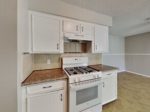 5121 Parsley Ave in Baytown, TX - Building Photo - Building Photo