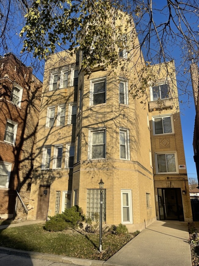 property at 8211 S Ada St