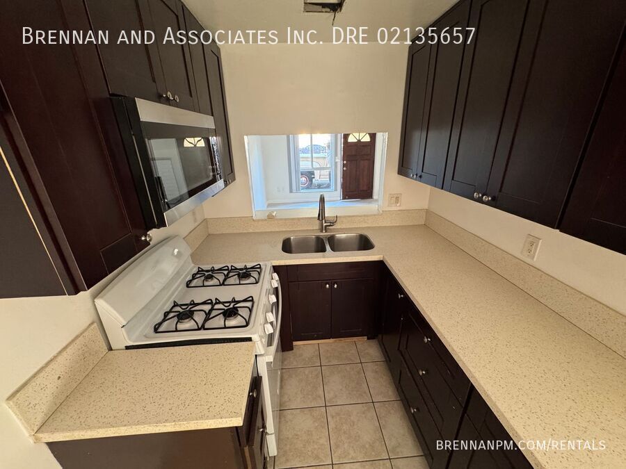 450 Woodlawn Ave in Chula Vista, CA - Building Photo