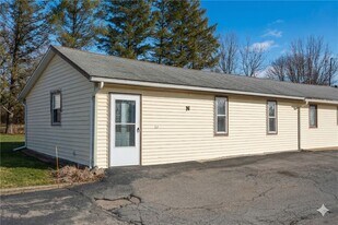 4395 Fairport Nine Mile Point Rd in Fairport, NY - Building Photo
