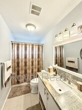 95-349-349 Kuahelani Ave in Mililani, HI - Foto de edificio - Building Photo