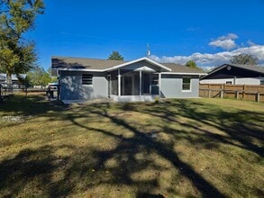 21414 SW Honeysuckle St in Dunnellon, FL - Building Photo - Building Photo