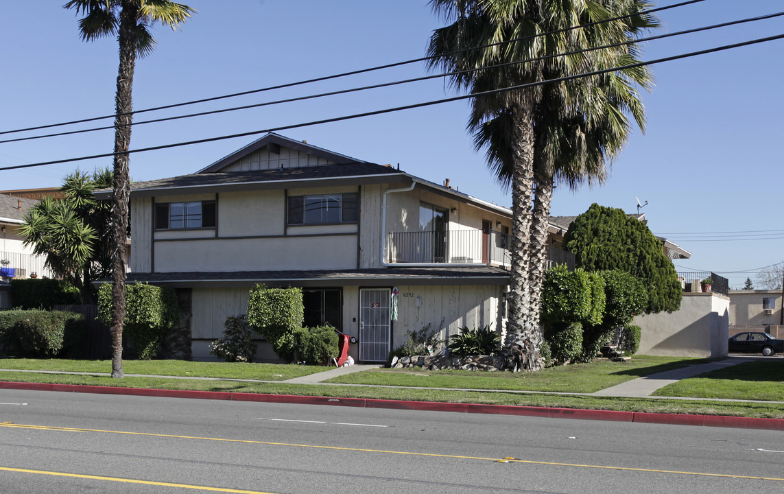 6292 Stanton Ave in Buena Park, CA - Building Photo