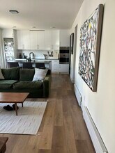 203 Carl St in San Francisco, CA - Building Photo - Building Photo