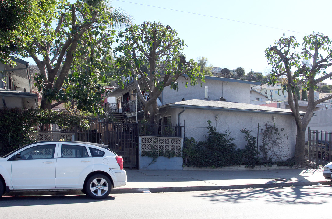 5030 Valley Blvd in Los Angeles, CA - Building Photo