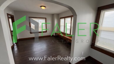 1533 Watervliet Ave in Dayton, OH - Foto de edificio - Building Photo