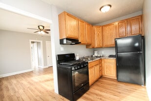 Yorkleigh in Duluth, MN - Building Photo