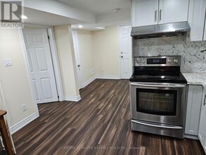 46 Appleby Dr in Brampton, ON - Building Photo - Building Photo