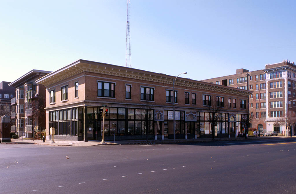 5600-5610 Delmar Blvd in St. Louis, MO - Building Photo