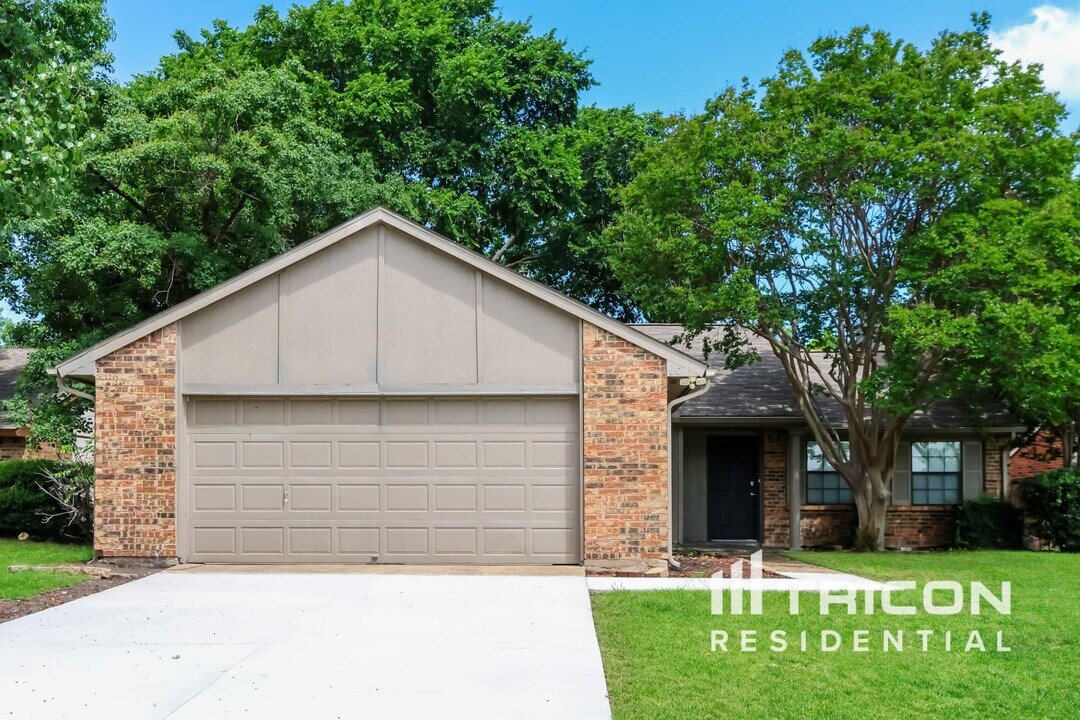 604 Heritage Hill Dr in Forney, TX - Building Photo