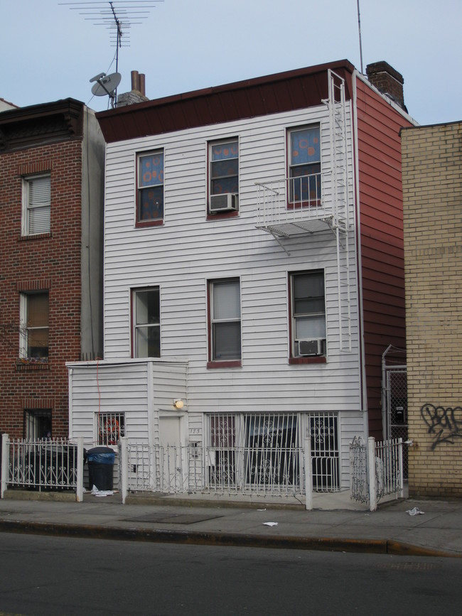 175 9th St in Brooklyn, NY - Building Photo - Building Photo