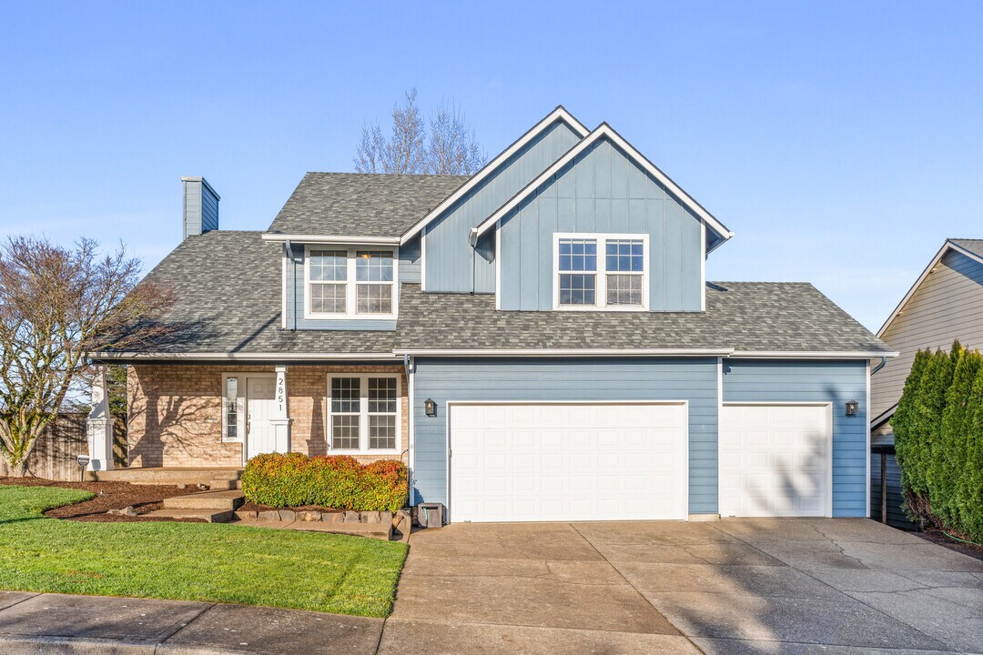 2851 Cleveland Ave NW in Salem, OR - Building Photo