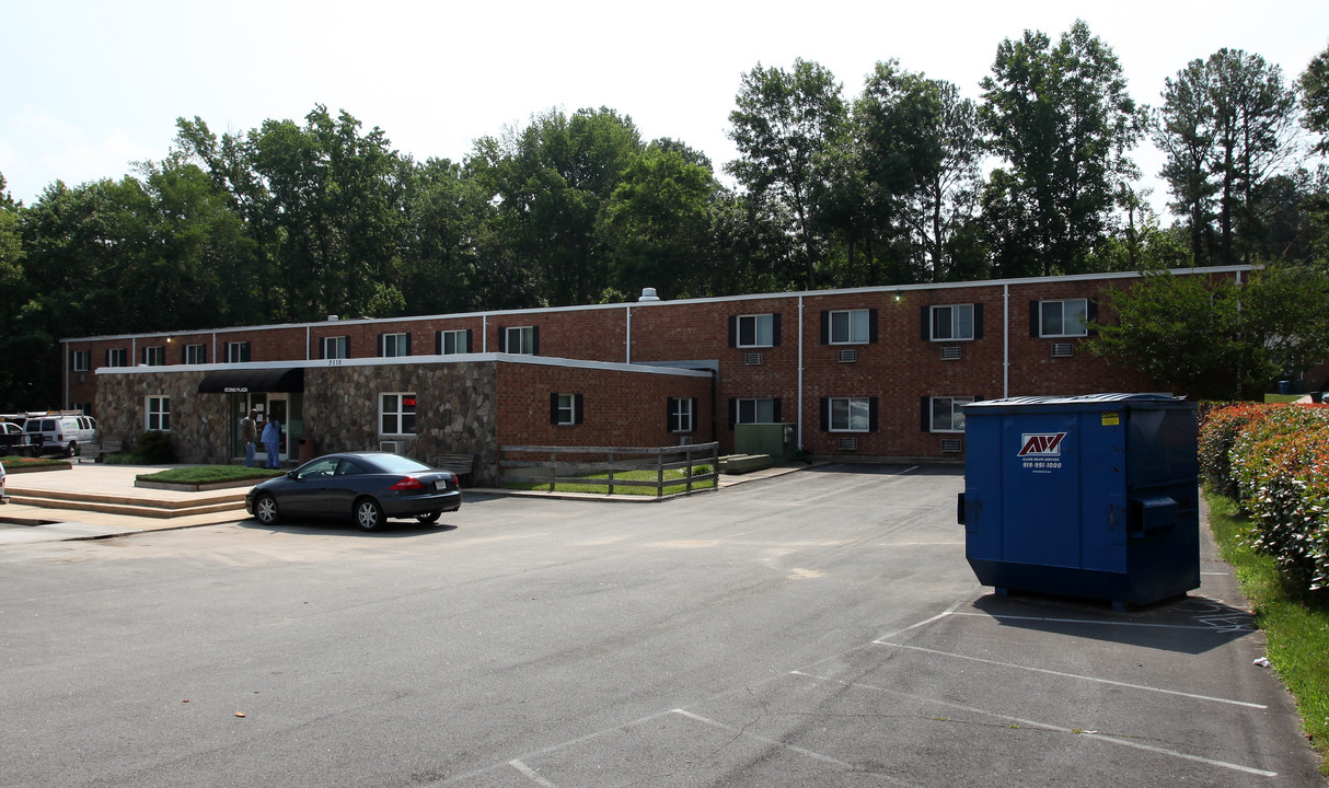 Econo Plaza in Durham, NC - Building Photo