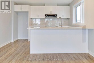 722 Lillian Freiman Private in Ottawa, ON - Building Photo - Building Photo