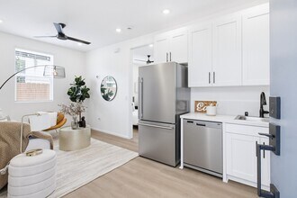 3042-3044 J St in San Diego, CA - Foto de edificio - Building Photo