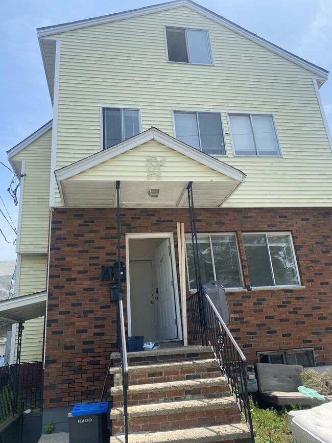 167 College Ave, Unit 1