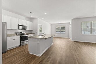 1005 Sennema Cir in Myrtle Beach, SC - Building Photo - Building Photo