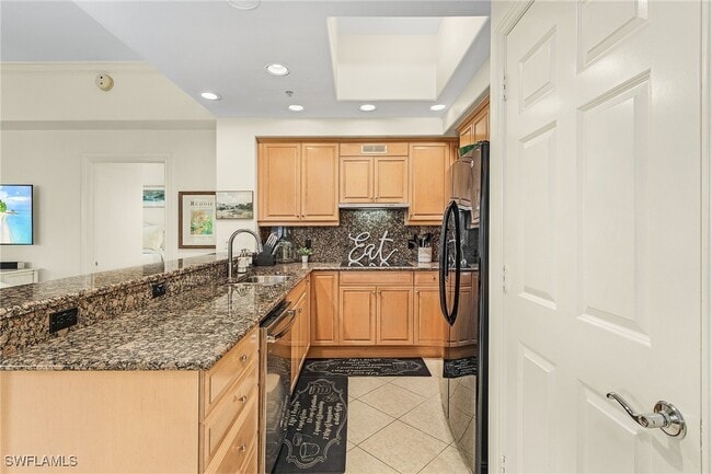 property at 2728 Tiburon Blvd E