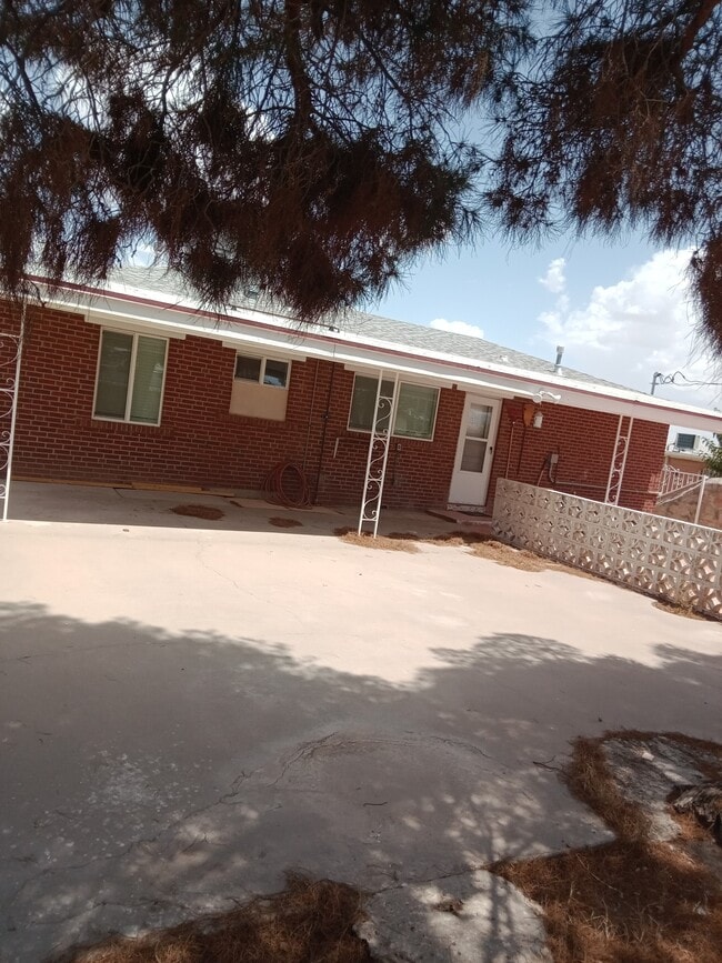 511 Pueblo St in El Paso, TX - Building Photo - Building Photo