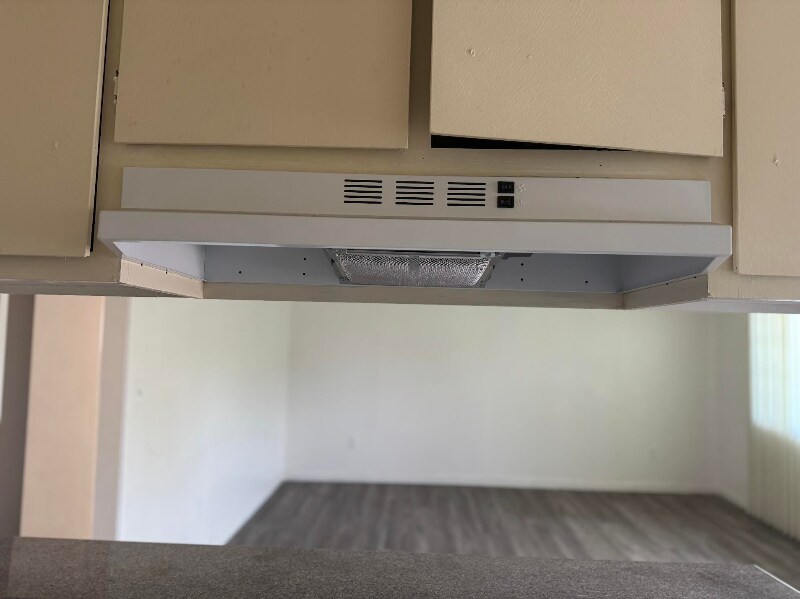 10109 Buford Ave in Lennox, CA - Building Photo