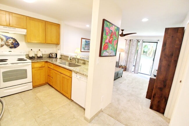 2747 S Kihei Rd in Kihei, HI - Building Photo - Building Photo