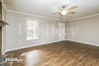 388 Scenic Ln in Auburn, GA - Foto de edificio - Building Photo