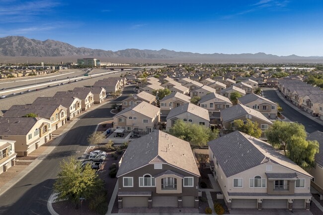 3312 Speckle Summer Pl in North Las Vegas, NV - Building Photo - Building Photo