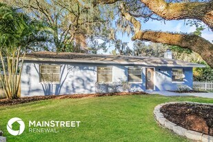 178 E Alma Ave in Lake Mary, FL - Building Photo