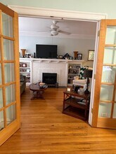 1130 W Pratt Blvd in Chicago, IL - Building Photo - Building Photo