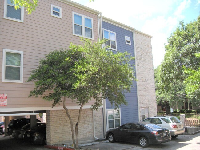 property at 2414 Longview St