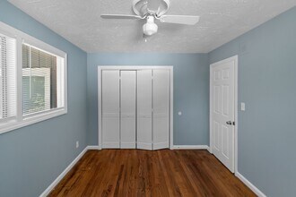 876 Laurelmont Dr SW in Atlanta, GA - Building Photo - Building Photo