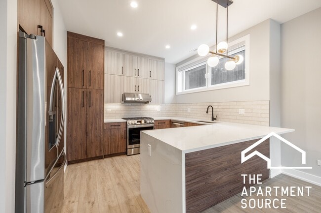 property at 2355 W Flournoy St