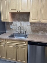 9972 SW 88th St in Miami, FL - Building Photo - Building Photo