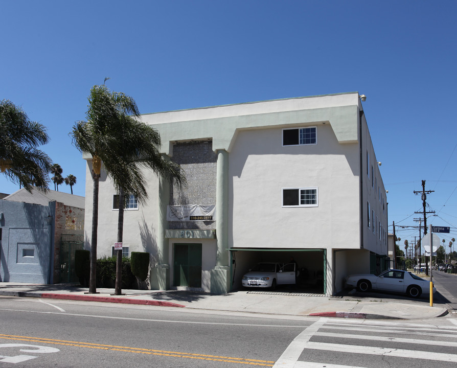 801 W Gardena Blvd in Gardena, CA - Building Photo