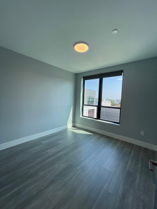 367 Western Ave, Unit 608 in Boston, MA - Building Photo