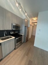 3090 Gladwin Rd in Abbotsford, BC - Building Photo - Building Photo