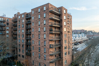 The Tower Club in Tuckahoe, NY - Building Photo - Building Photo