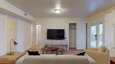 1641 10th Ave E in Seattle, WA - Foto de edificio - Building Photo