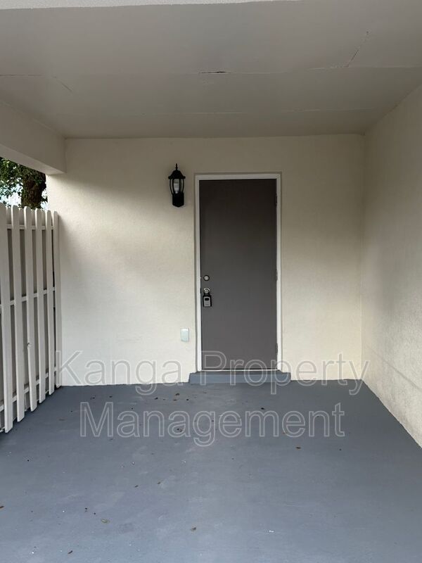 3391 NW 18th Pl in Fort Lauderdale, FL - Building Photo - Building Photo