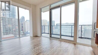 20-1220 Edward St in Toronto, ON - Building Photo - Building Photo