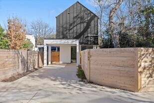 1709 Willow St in Austin, TX - Building Photo