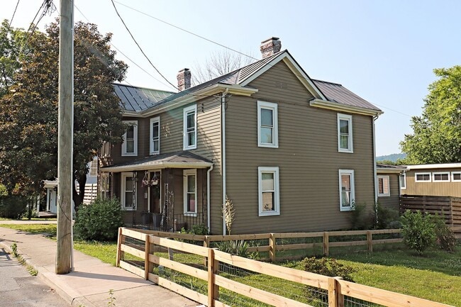 property at 706 Bolling Ave