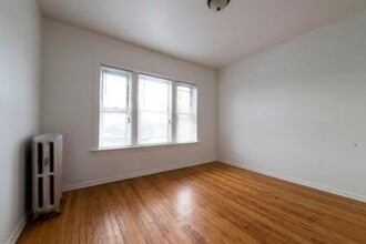 1448 W 83rd Chicago, IL 60620 in Chicago, IL - Foto de edificio - Building Photo