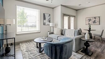 12500 Shadowglen Trce, Unit 5107 in Manor, TX - Building Photo